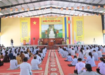 Đức Hòa: Chùa Pháp Minh tổ chức Khóa tu Ngày An lạc lần thứ 6