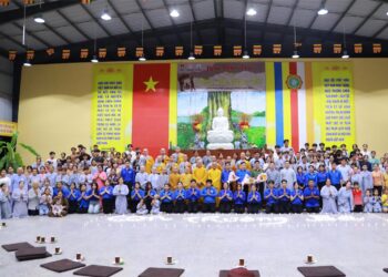 Đức Hòa: Thiền trà “Điều cha chưa nói” tại chùa Pháp Minh