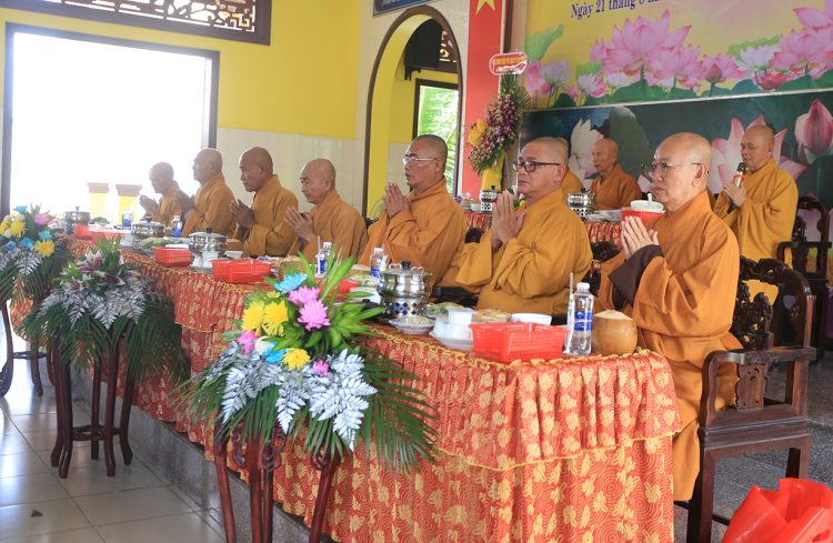 Long An Lễ Tưởng niệm lần thứ 18 Cố Thượng tọa Thích Tắc Tựu