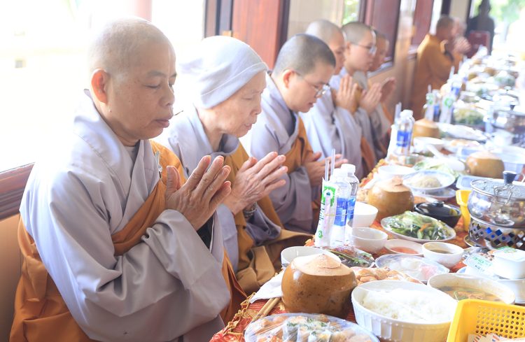 Long An Lễ Tưởng niệm lần thứ 18 Cố Thượng tọa Thích Tắc Tựu