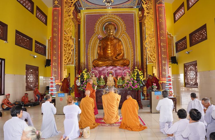 Long An Lễ Tưởng niệm lần thứ 18 Cố Thượng tọa Thích Tắc Tựu