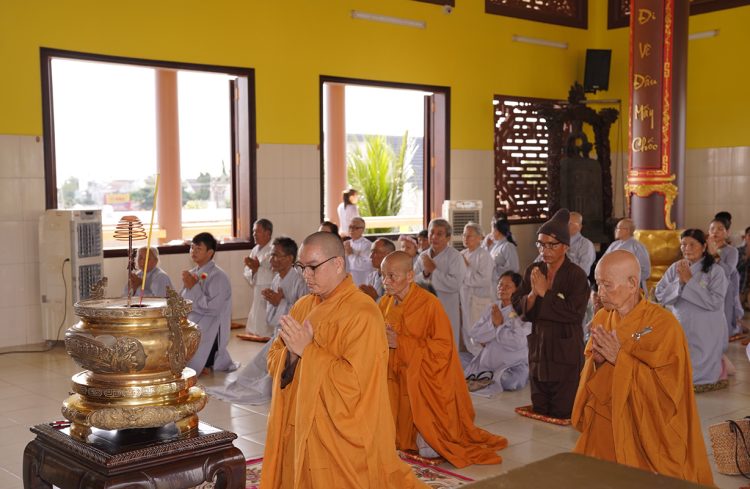 Long An Lễ Tưởng niệm lần thứ 18 Cố Thượng tọa Thích Tắc Tựu