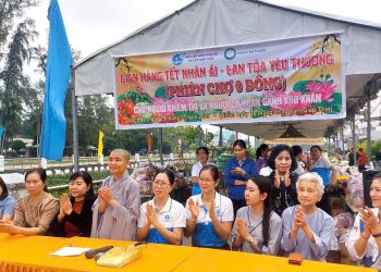 Đức Hoà: Chùa Tân Phước tổ chức chương trình “Tết nhân ái – Lan tỏa yêu thương – Phiên chợ 0 đồng”