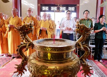 Ủy Ban Nhân Dân tỉnh Tây Ninh, Ban Trị sự Giáo hội Phật giáo Việt Nam tỉnh tổ chức Lễ tưởng niệm các Anh hùng Liệt sĩ tại Nghĩa trang Liệt sĩ tỉnh