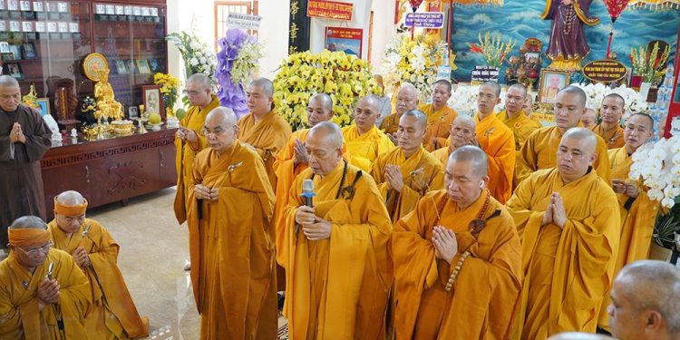 Tây Ninh: Ngày thứ 2 viếng tang Hòa thượng Thích Huệ Tâm