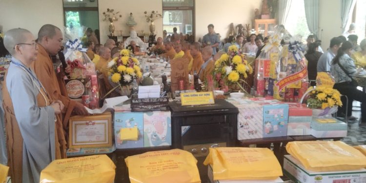 Châu Thành: Chùa Linh Nghĩa Diệu Pháp tổ chức Đại lễ Vu Lan Báo Hiếu và Trao quà từ thiện