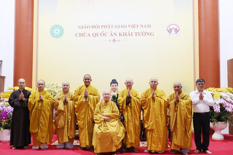 Ban Trị sự Phật giáo tỉnh Tây Ninh khánh tuế Hòa thượng Chủ tịch