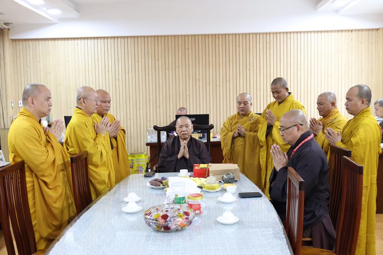 Ban Trị sự Phật giáo tỉnh Tây Ninh khánh tuế Hòa thượng Chủ tịch