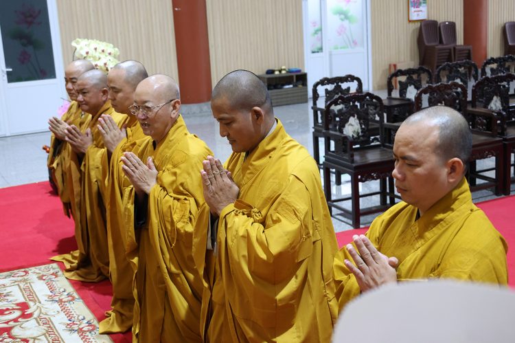 Ban Trị sự Phật giáo tỉnh Tây Ninh khánh tuế Hòa thượng Chủ tịch