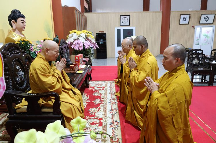 Ban Trị sự Phật giáo tỉnh Tây Ninh khánh tuế Hòa thượng Chủ tịch