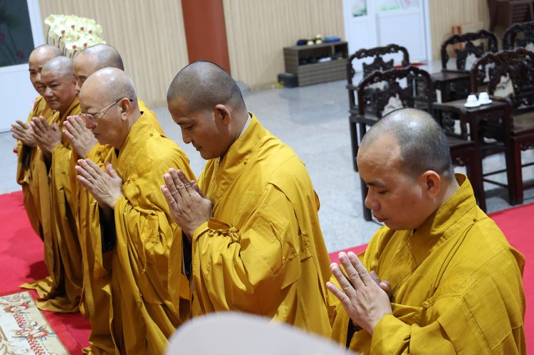 Ban Trị sự Phật giáo tỉnh Tây Ninh khánh tuế Hòa thượng Chủ tịch