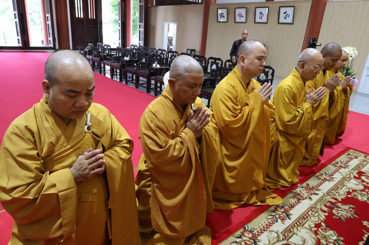 Ban Trị sự Phật giáo tỉnh Tây Ninh khánh tuế Hòa thượng Chủ tịch