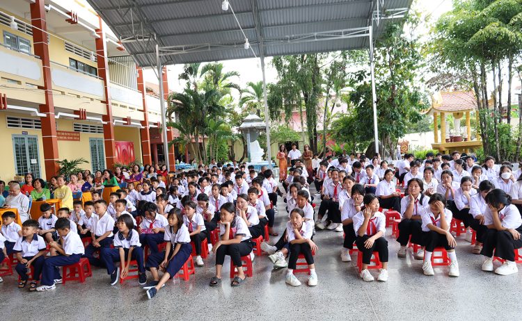 Trường Tiểu học – THCS – THPT Bồ Đề Phương Duy khai giảng năm học mới