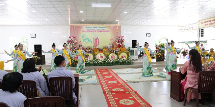 Vĩnh Hưng: Đạo tràng Khánh Hưng trang nghiêm tổ chức Đại lễ Vu Lan Báo Hiếu PL.2569 – DL. 2025