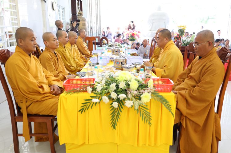 Vĩnh Hưng: Đạo tràng Khánh Hưng trang nghiêm tổ chức Đại lễ Vu Lan Báo Hiếu PL.2569 – DL. 2025