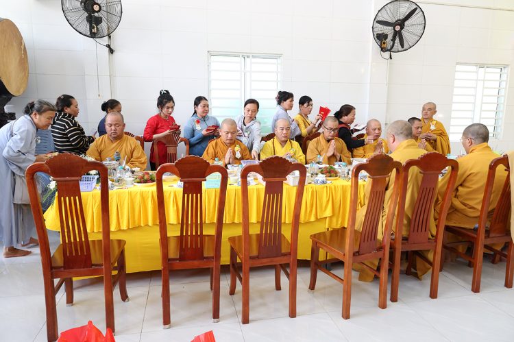 Vĩnh Hưng: Đạo tràng Khánh Hưng trang nghiêm tổ chức Đại lễ Vu Lan Báo Hiếu PL.2569 – DL. 2025
