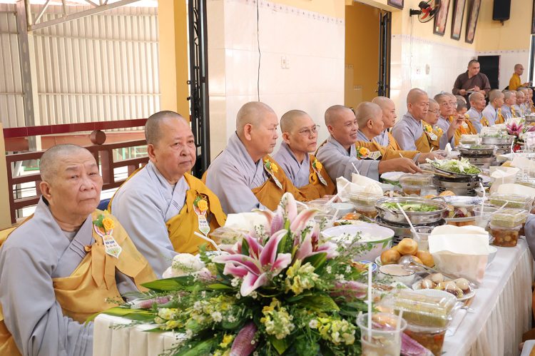 Tổ đình Chùa Kim Cang trang nghiêm tổ chức Lễ Húy Nhựt Cố HT. Thích Tắc Ngộ và lễ Vu Lan