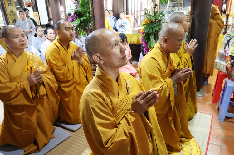 Chùa Tôn Thạnh trang nghiêm tổ chức Đại Lễ Vu Lan Báo Hiếu Và Huý Kỵ Cố HT. Thích Tắc Ngộ Lần Thứ 8