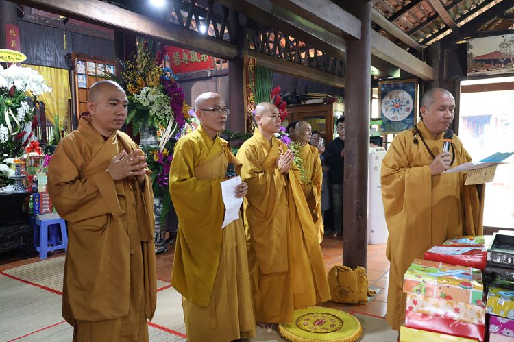 Chùa Tôn Thạnh trang nghiêm tổ chức Đại Lễ Vu Lan Báo Hiếu Và Huý Kỵ Cố HT. Thích Tắc Ngộ Lần Thứ 8