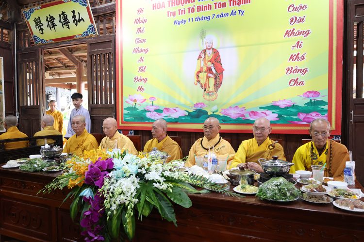 Chùa Tôn Thạnh trang nghiêm tổ chức Đại Lễ Vu Lan Báo Hiếu Và Huý Kỵ Cố HT. Thích Tắc Ngộ Lần Thứ 8