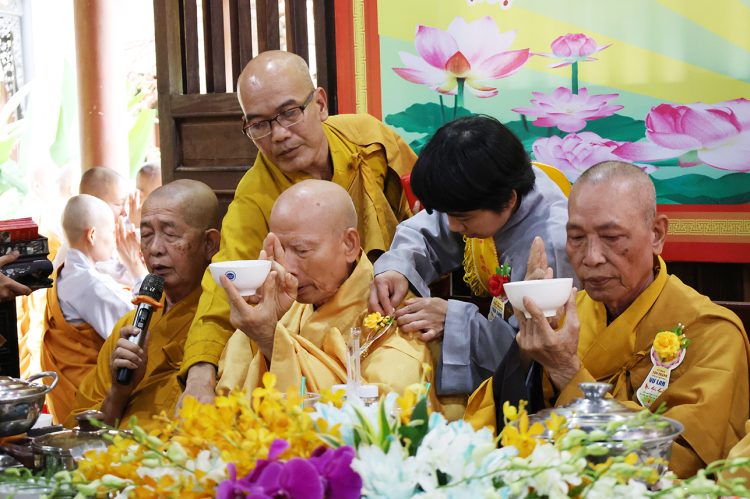 Chùa Tôn Thạnh trang nghiêm tổ chức Đại Lễ Vu Lan Báo Hiếu Và Huý Kỵ Cố HT. Thích Tắc Ngộ Lần Thứ 8