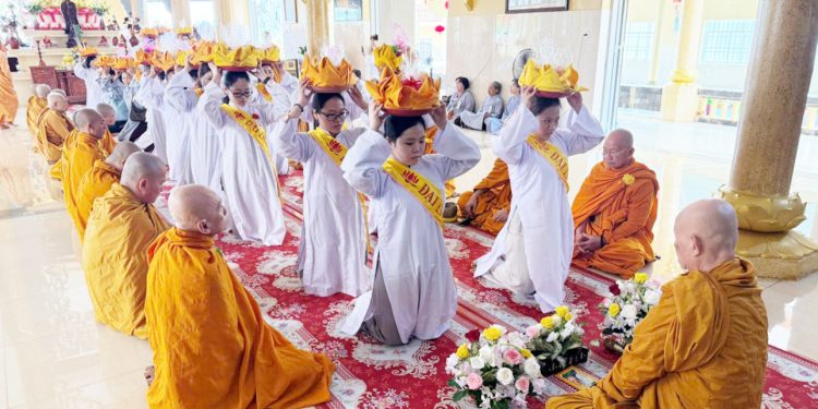 Hảo Đước: Tịnh xá Ngọc Như trang nghiêm tổ chức Lễ tưởng niệm lần thứ 28 cố Trưởng lão Hòa thượng Thích Giác Đức viên tịch – Vu lan Báo hiếu và Dâng Pháp Y Ca Sa