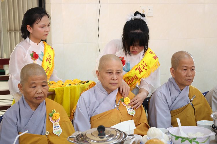 Tổ đình Chùa Kim Cang trang nghiêm tổ chức Lễ Húy Nhựt Cố HT. Thích Tắc Ngộ và lễ Vu Lan