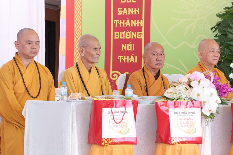  Chùa Phật Quang, xã Tân Lân trang nghiêm Đại Lễ Vu Lan Thắng Hội ( Pl 2569 – Dl 2025)
