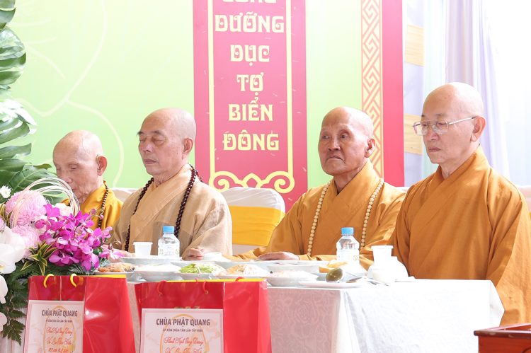  Chùa Phật Quang, xã Tân Lân trang nghiêm Đại Lễ Vu Lan Thắng Hội ( Pl 2569 – Dl 2025)