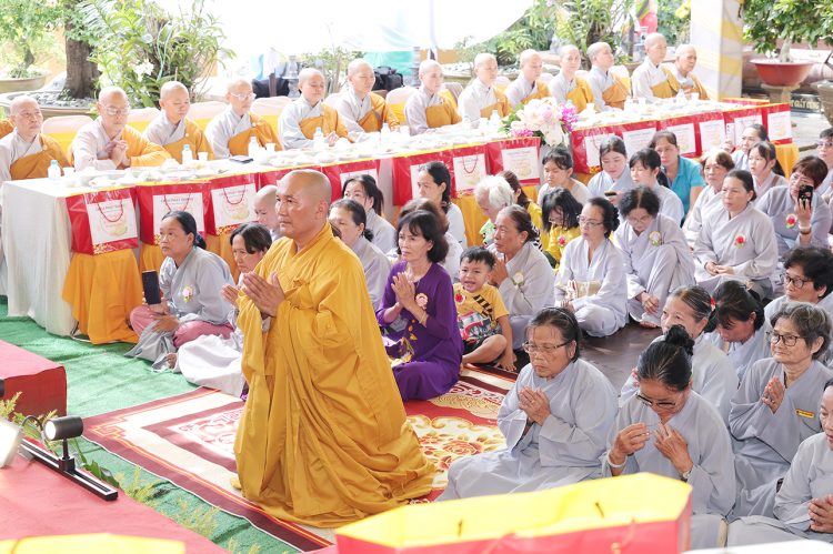  Chùa Phật Quang, xã Tân Lân trang nghiêm Đại Lễ Vu Lan Thắng Hội ( Pl 2569 – Dl 2025)