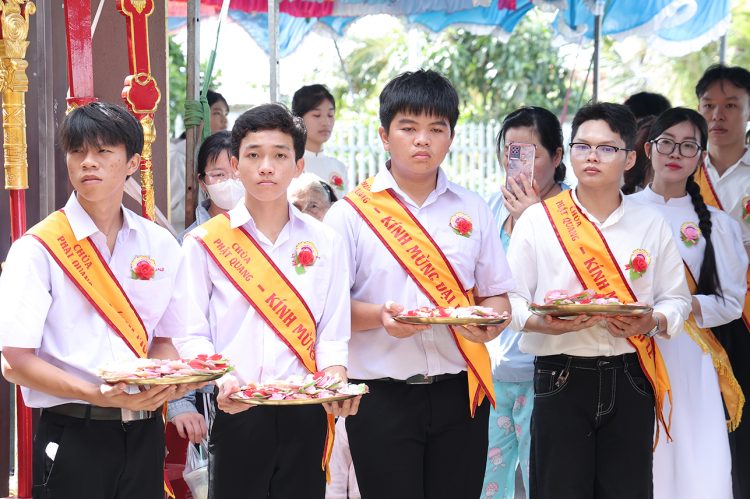  Chùa Phật Quang, xã Tân Lân trang nghiêm Đại Lễ Vu Lan Thắng Hội ( Pl 2569 – Dl 2025)