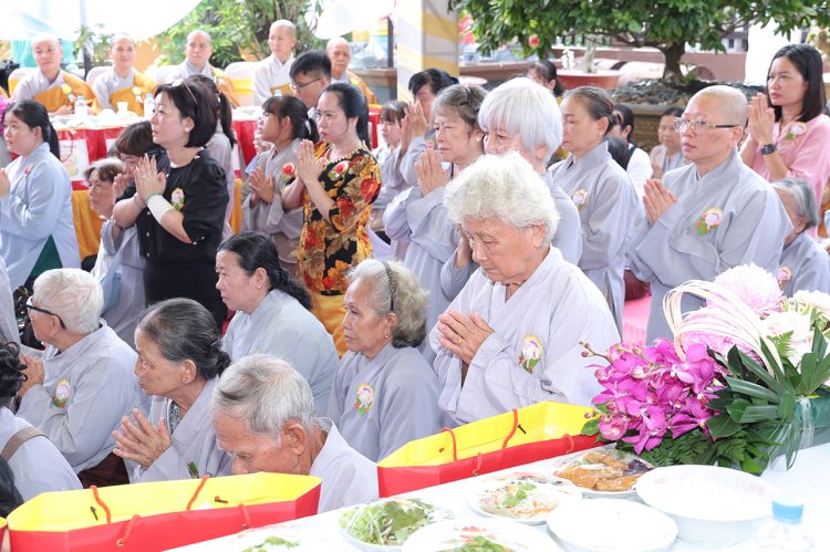  Chùa Phật Quang, xã Tân Lân trang nghiêm Đại Lễ Vu Lan Thắng Hội ( Pl 2569 – Dl 2025)