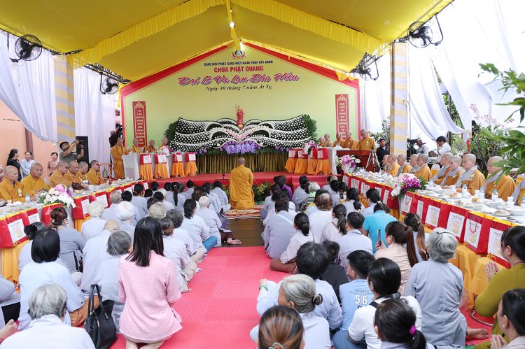  Chùa Phật Quang, xã Tân Lân trang nghiêm Đại Lễ Vu Lan Thắng Hội ( Pl 2569 – Dl 2025)