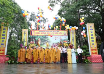 Tây Ninh: Trang nghiêm Đại lễ Phật đản tại Tổ đình Tôn Thạnh
