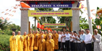 Đức Huệ: Lễ Công bố Điểm nhóm sinh hoạt tôn giáo tập trung Hoàng Long, xã Đức Huệ