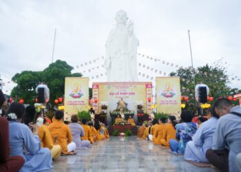 Đức Hòa: Chùa Linh Nguyên trang nghiêm tổ chức Đại lễ Phật đản PL.2570