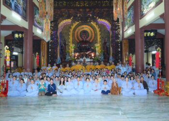 Phật giáo khu vực TP.Tân An (cũ) thăm và cúng dường các trú xứ An cư Kiết hạ