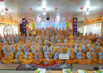 Phân Ban Ni Giới Trung Ương thăm, sách tấn hai trường hạ chùa Pháp Huệ và chùa Long Thành tỉnh Tây Ninh