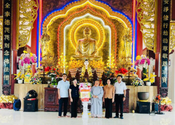 Tây Ninh: Lãnh đạo tỉnh và xã An Lục Long thăm, dâng hương tại Chùa An Châu nhân mùa Vu Lan