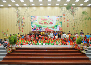 Tây Ninh: Hơn 1000 thiếu nhi trọn niềm vui “trung thu yêu thương” tại Chùa Pháp Minh